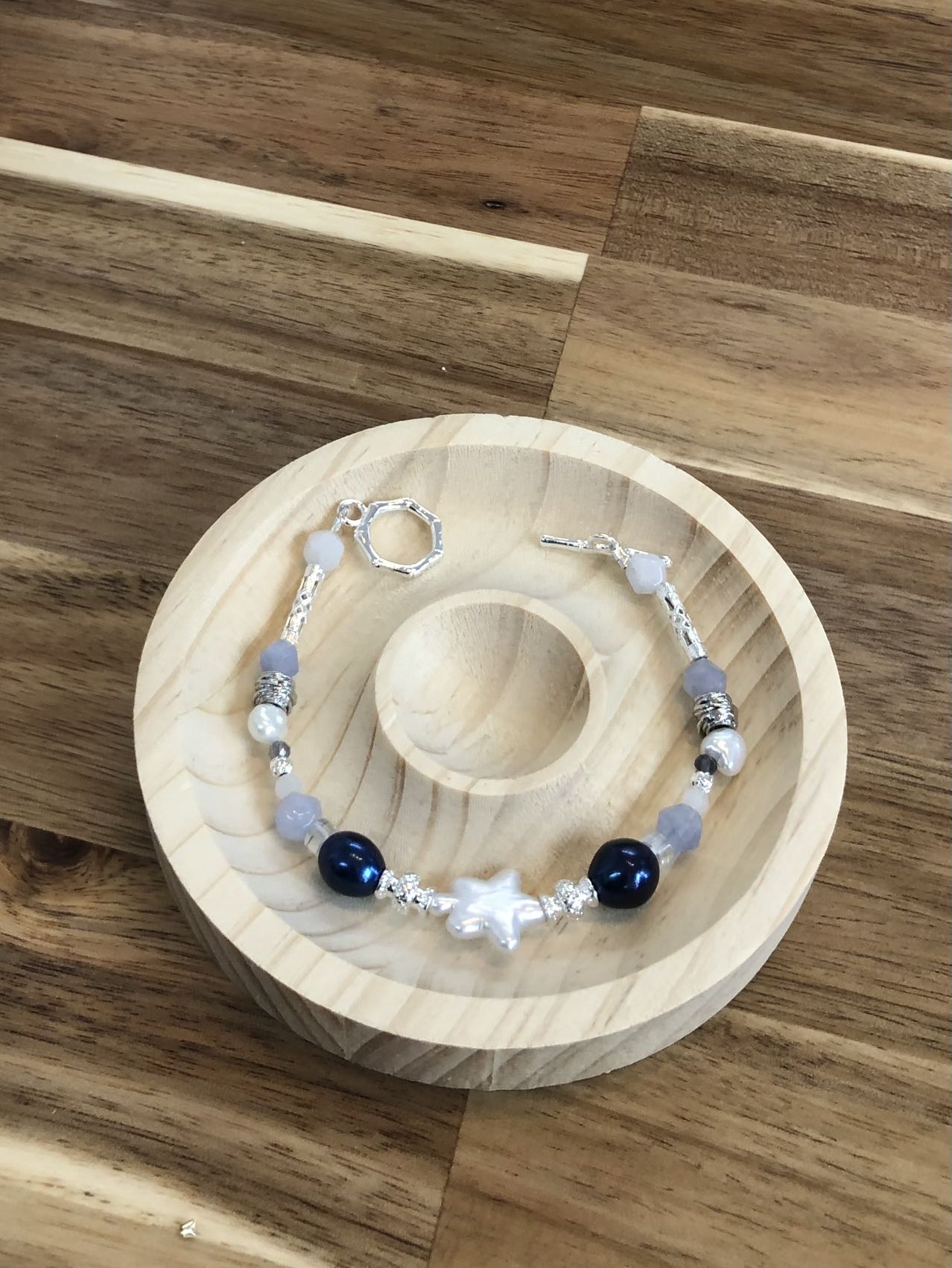 Premium Pearl Bracelet DIY