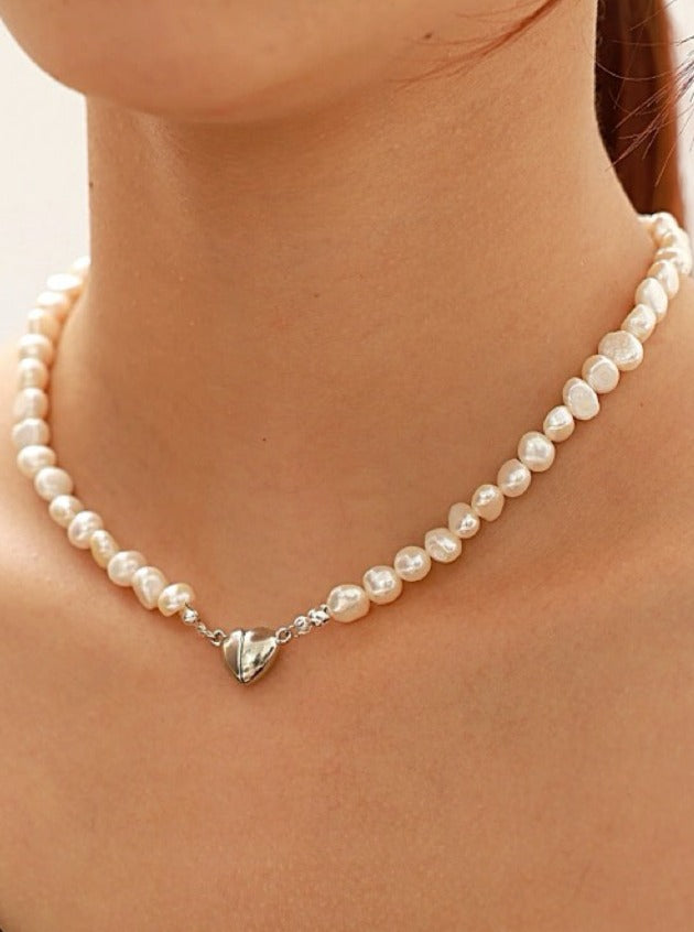 Heart-shaped Magnet Freshwater Pearl Choker Necklace