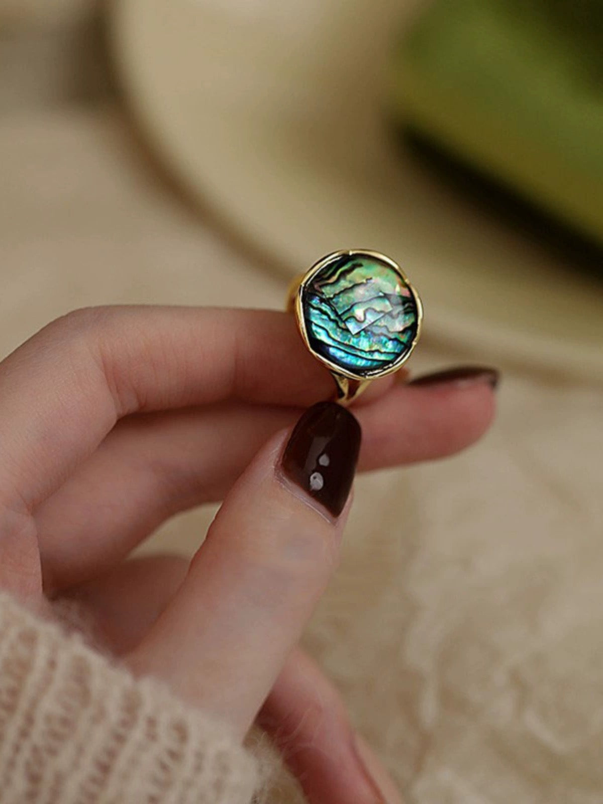 Midnight Radiance: Black Abalone Shell Adjustable Ring