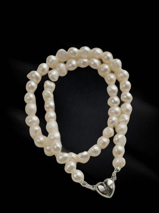 Heart-shaped Magnet Freshwater Pearl Choker Necklace